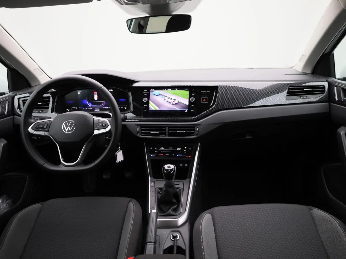 1.0 TSI Life Edition 95 PK | EM | Navigatie | Camera | Parkeersensoren | Adaptive Cruise Control | Apple Carplay | Android Auto | Privacy glas | LED | DAB | Digital Cockpit |