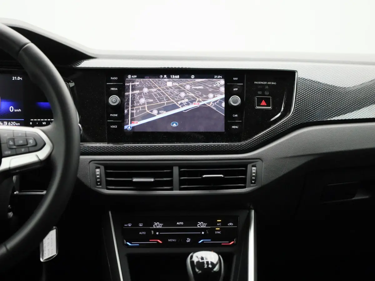 1.0 TSI Life Edition 95 PK | EM | Navigatie | Camera | Parkeersensoren | Adaptive Cruise Control | Apple Carplay | Android Auto | Privacy glas | LED | DAB | Digital Cockpit |