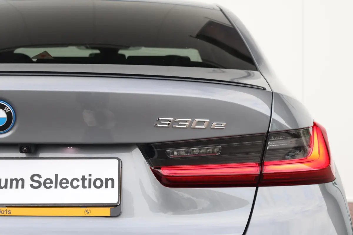 330e M Sport Edition | SoH 100% | Sport Pakket Pro | Innovation Pack | Comfort Pack | Elektr. Achterklep | Harman Kardon | Active Cruise | Trekhaak | Parking Assistant Plus |