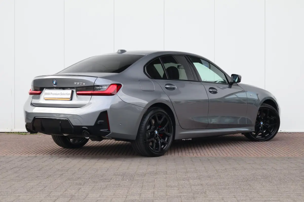 330e M Sport Edition | SoH 100% | Sport Pakket Pro | Innovation Pack | Comfort Pack | Elektr. Achterklep | Harman Kardon | Active Cruise | Trekhaak | Parking Assistant Plus |