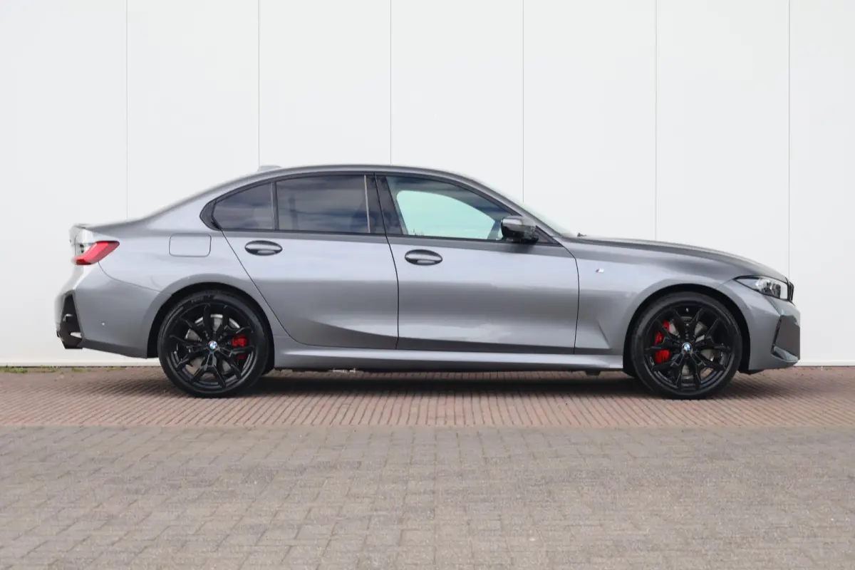 330e M Sport Edition | SoH 100% | Sport Pakket Pro | Innovation Pack | Comfort Pack | Elektr. Achterklep | Harman Kardon | Active Cruise | Trekhaak | Parking Assistant Plus |