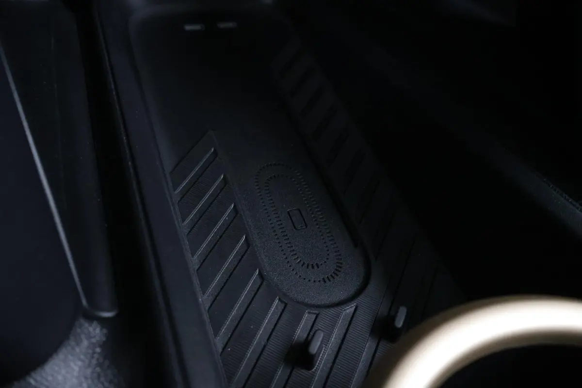 Cooper E Favoured L 40.7 kWh | SoH 100% | Panorama Dak | Harman Kardon | Parking Assistant Plus | Head-Up | Stoel & Stuurwiel Verwarming | Comforttoegang |