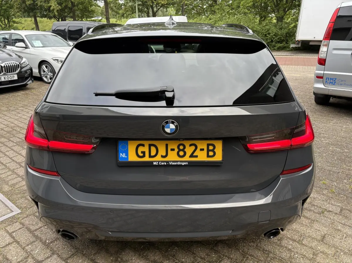 330i High Executive Edition