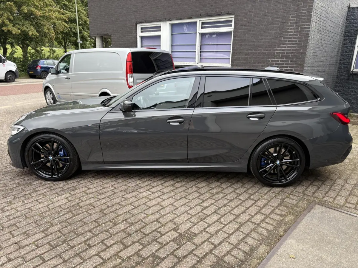 330i High Executive Edition