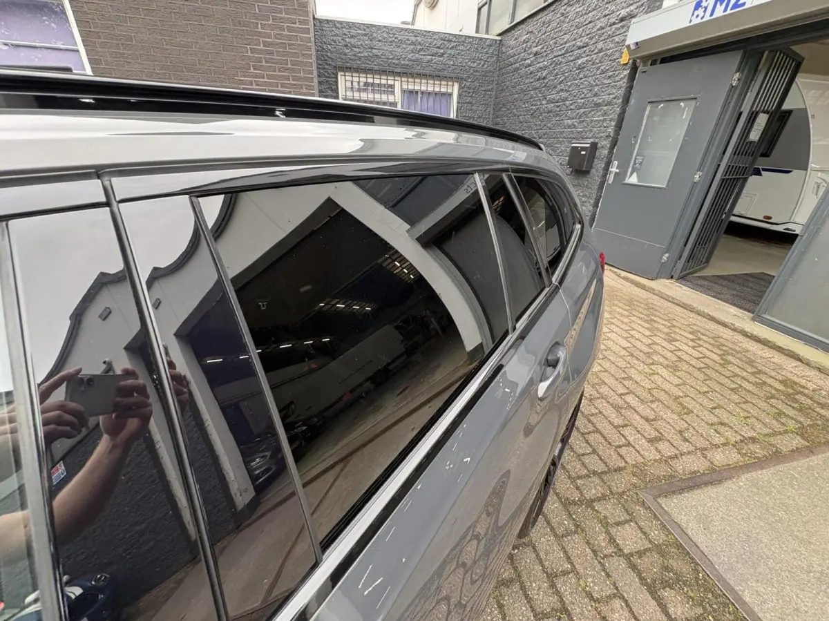 330i High Executive Edition