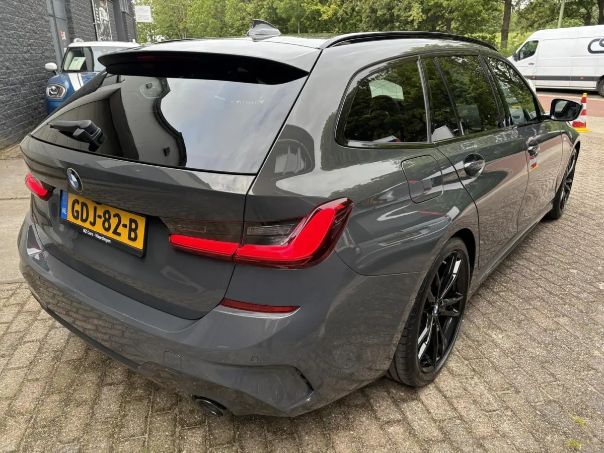 330i High Executive Edition