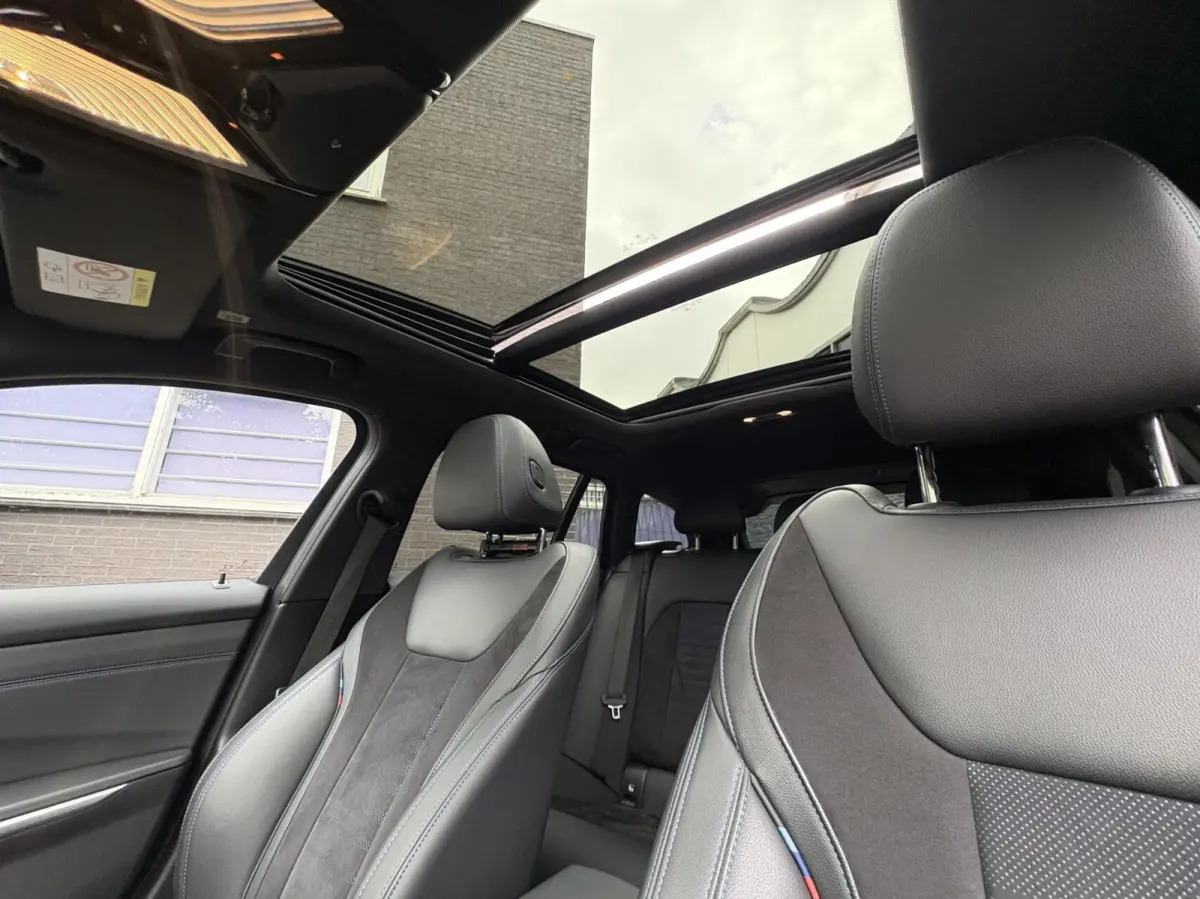 330i High Executive Edition