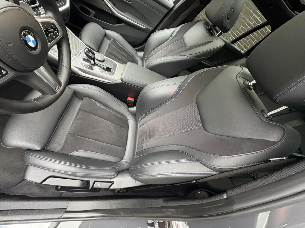 330i High Executive Edition