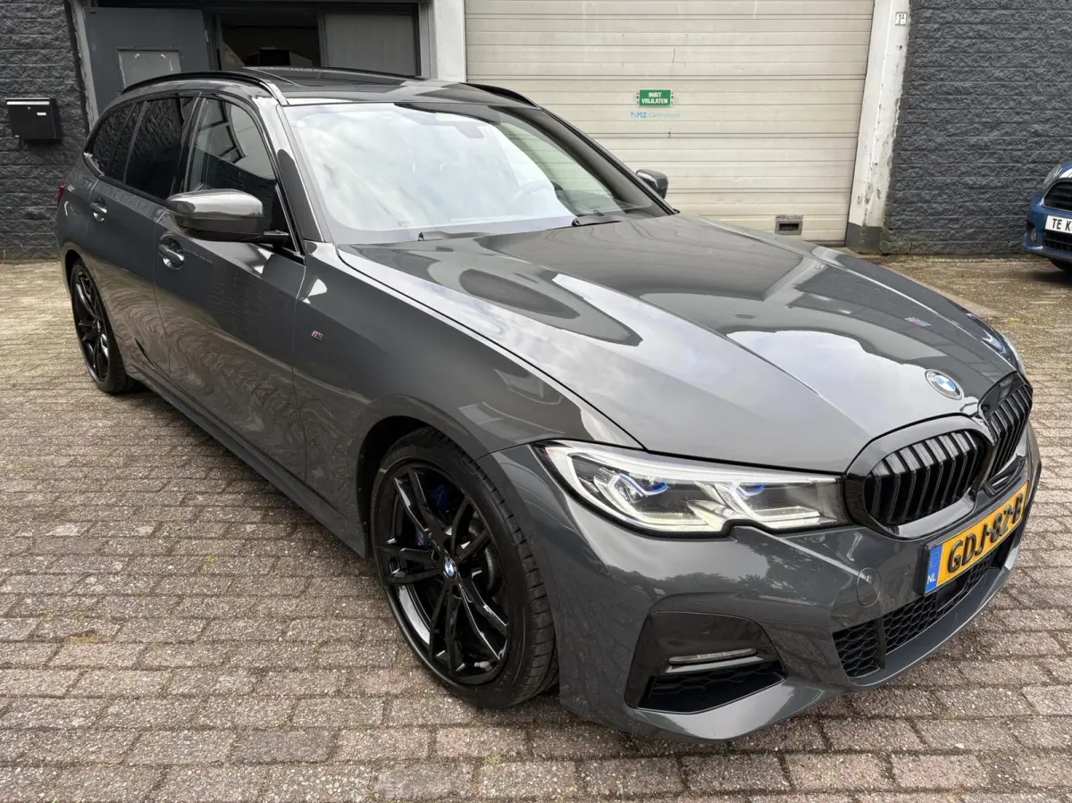 330i High Executive Edition