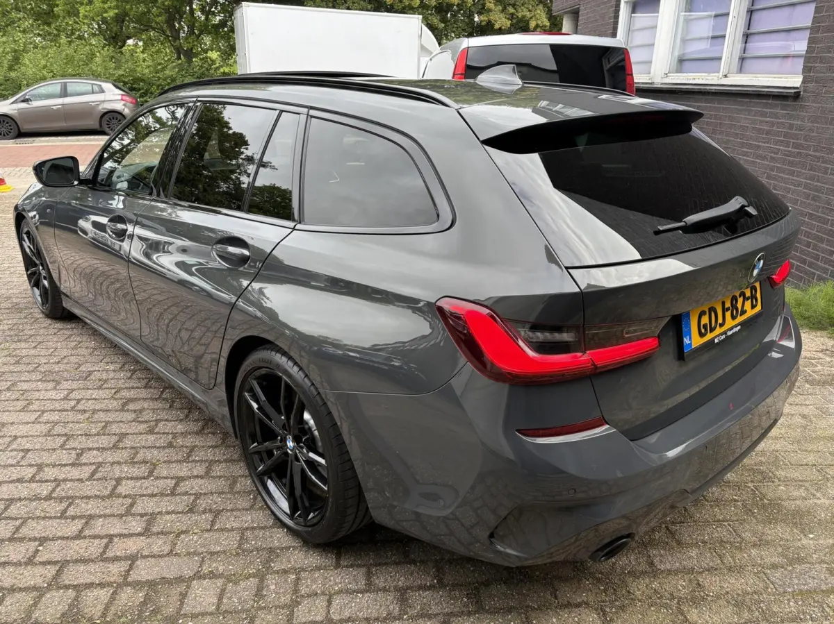 330i High Executive Edition