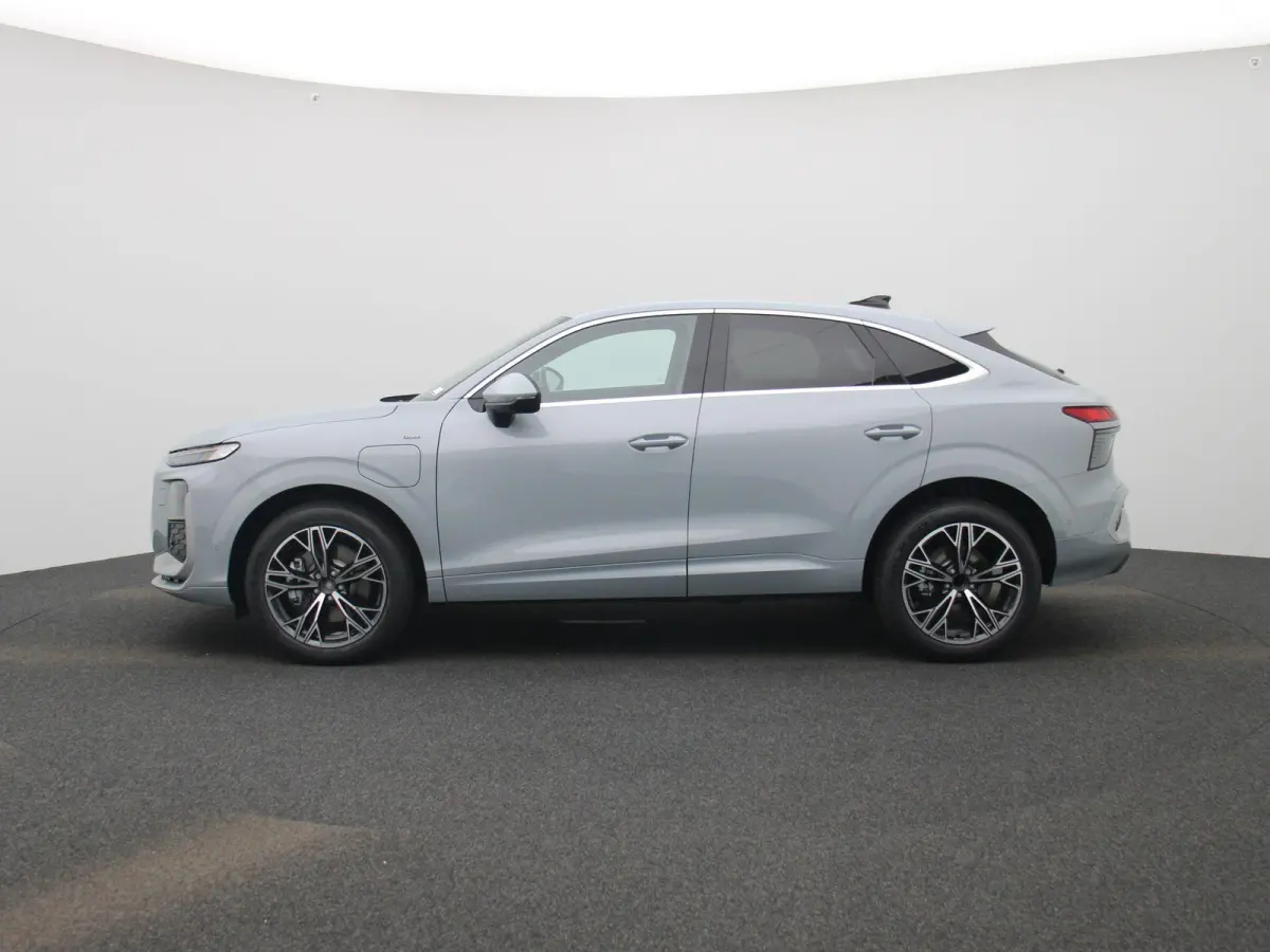 1.5 e-hybrid S edition | 272 PK | 19 inch velgen | Privacy Glas | Stoelverwarming | Ledkoplampen plus |