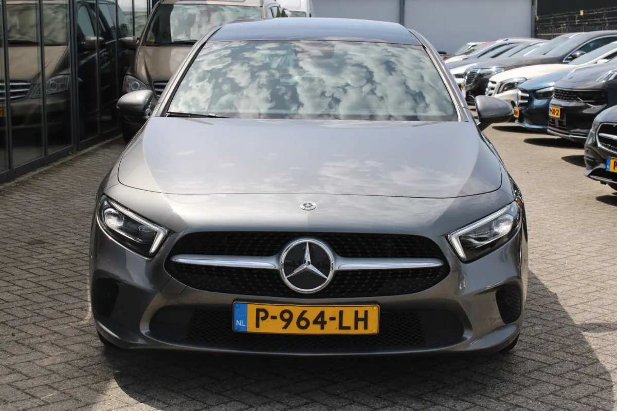 200 AUT7 Luxury Line PANORAMADAK LEDER SFEER CARPLAY KEY-LESS GO