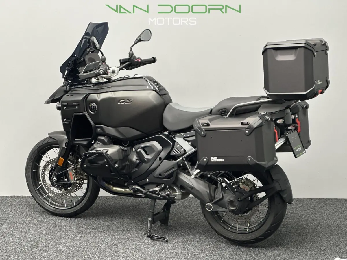 / FULL / Dealer onderhouden /