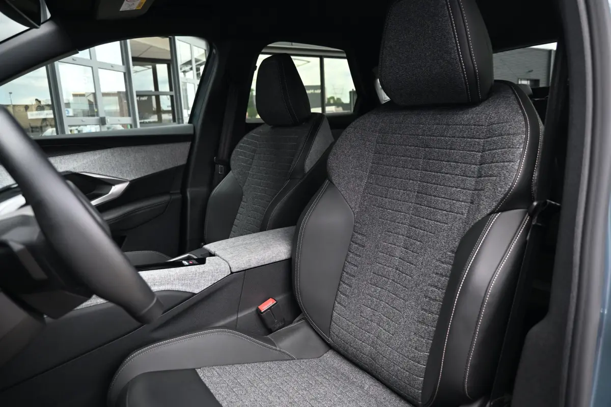 1.6 plug-in Hybrid 195 Allure | Afn. Trekhaak | 360 Camera | Navigatie | Adaptive Cruise | Draadloos Apple Carplay & Android Auto | !!
