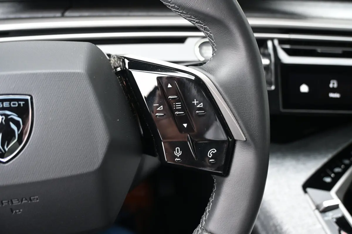 1.6 plug-in Hybrid 195 Allure | Afn. Trekhaak | 360 Camera | Navigatie | Adaptive Cruise | Draadloos Apple Carplay & Android Auto | !!