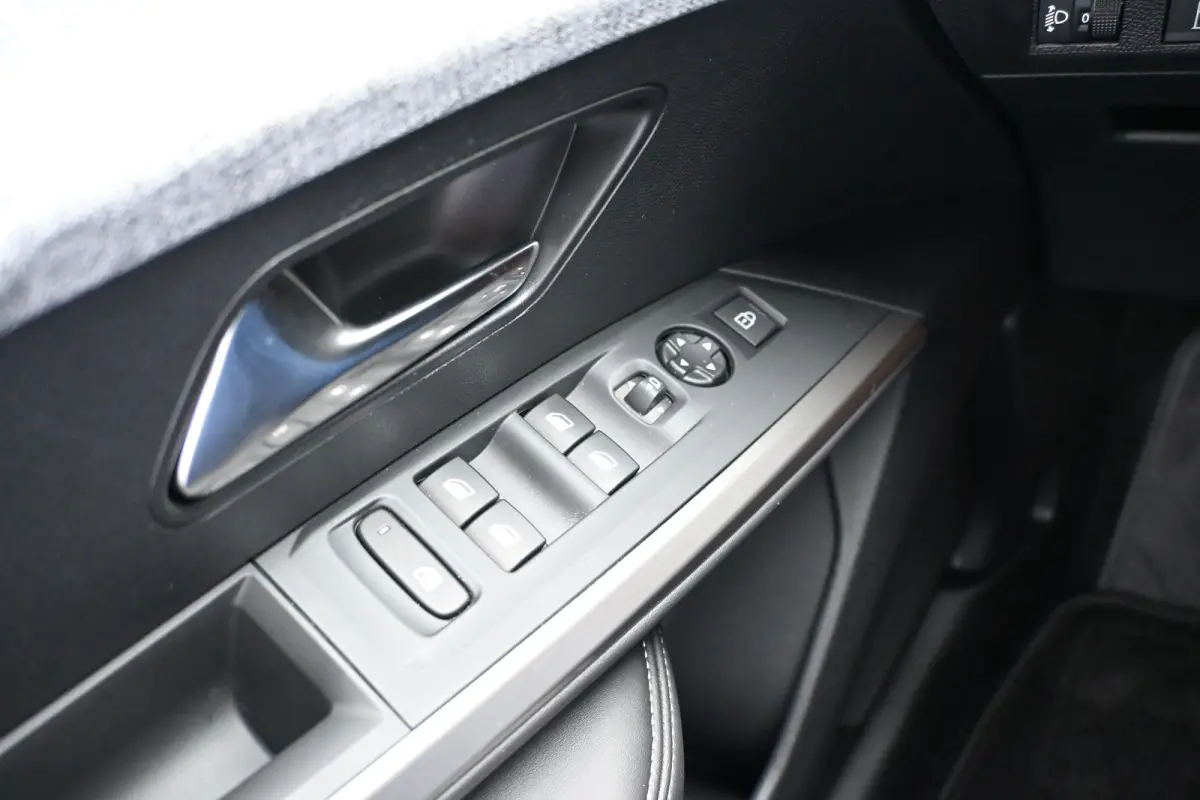 1.6 plug-in Hybrid 195 Allure | Afn. Trekhaak | 360 Camera | Navigatie | Adaptive Cruise | Draadloos Apple Carplay & Android Auto | !!