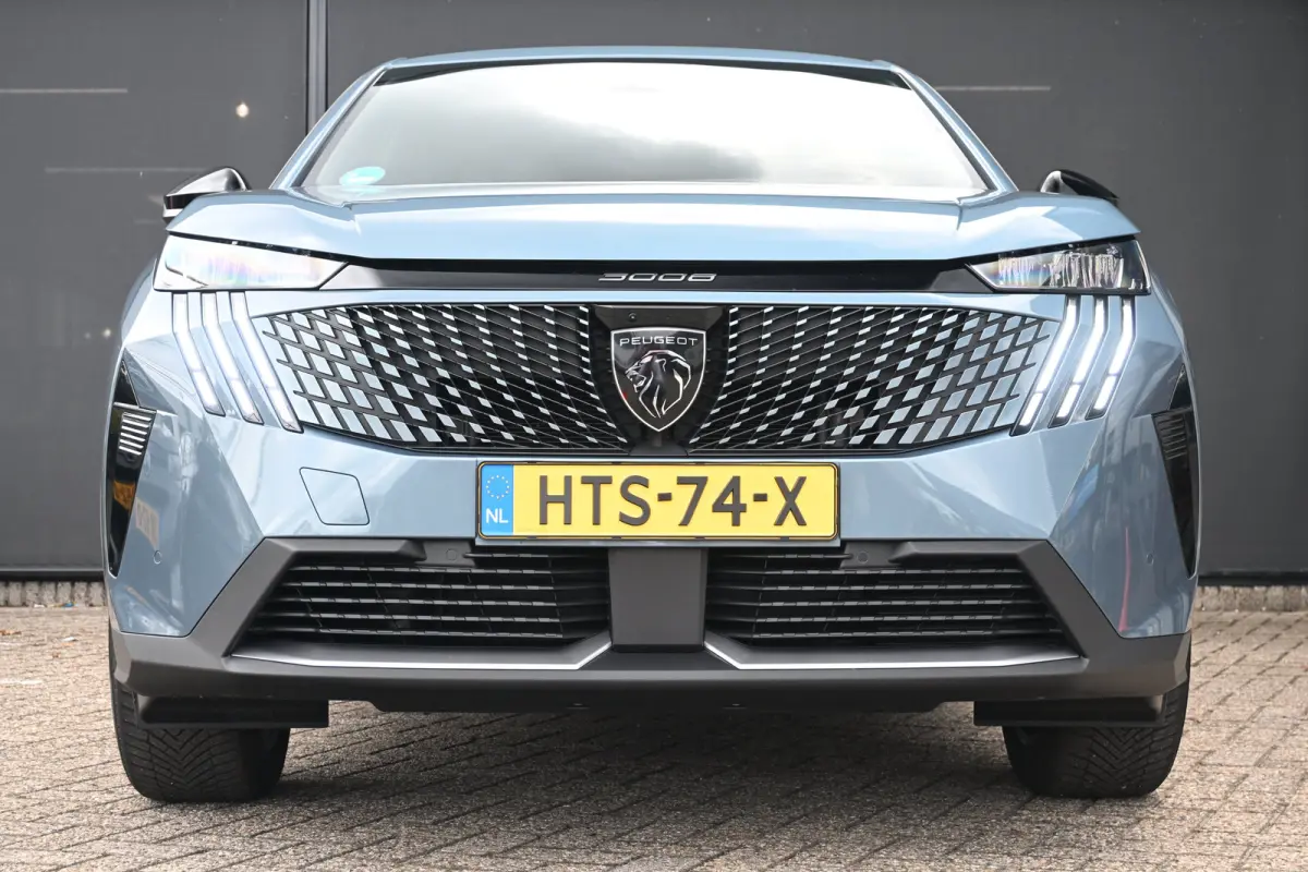 1.6 plug-in Hybrid 195 Allure | Afn. Trekhaak | 360 Camera | Navigatie | Adaptive Cruise | Draadloos Apple Carplay & Android Auto | !!