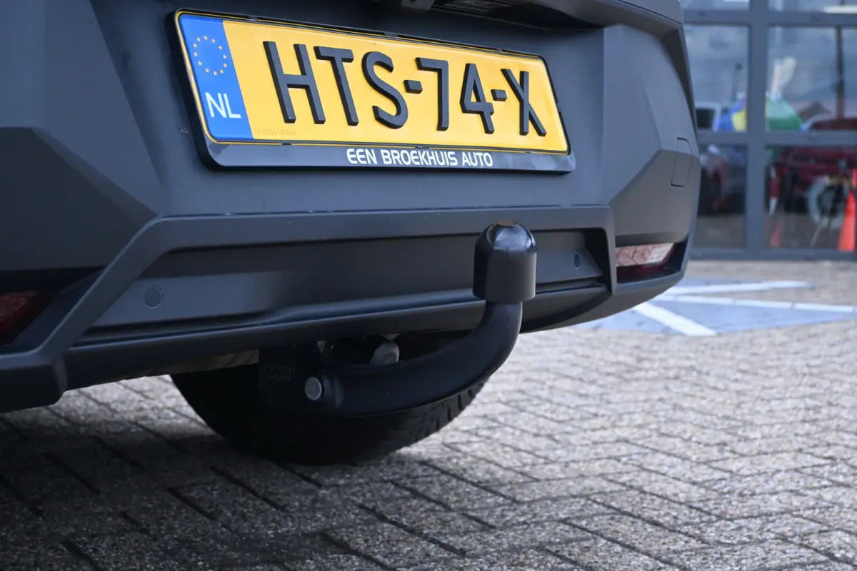 1.6 plug-in Hybrid 195 Allure | Afn. Trekhaak | 360 Camera | Navigatie | Adaptive Cruise | Draadloos Apple Carplay & Android Auto | !!