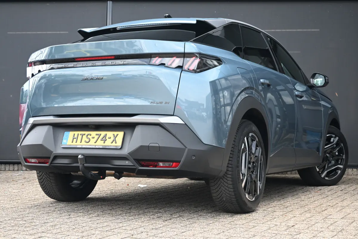 1.6 plug-in Hybrid 195 Allure | Afn. Trekhaak | 360 Camera | Navigatie | Adaptive Cruise | Draadloos Apple Carplay & Android Auto | !!