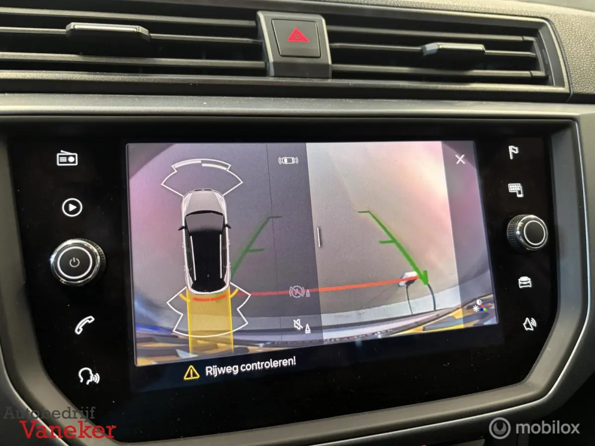 1.0 TSI Style Business Intense Plus|Camera|Carplay|