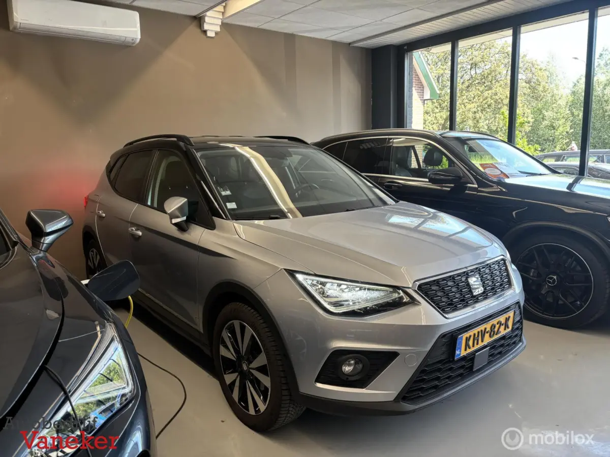 1.0 TSI Style Business Intense Plus|Camera|Carplay|