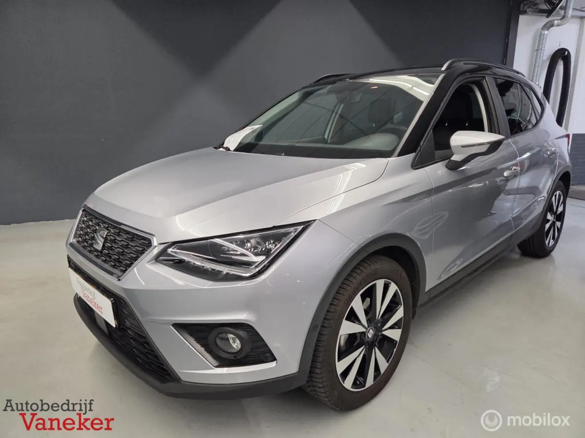 1.0 TSI Style Business Intense Plus|Camera|Carplay|