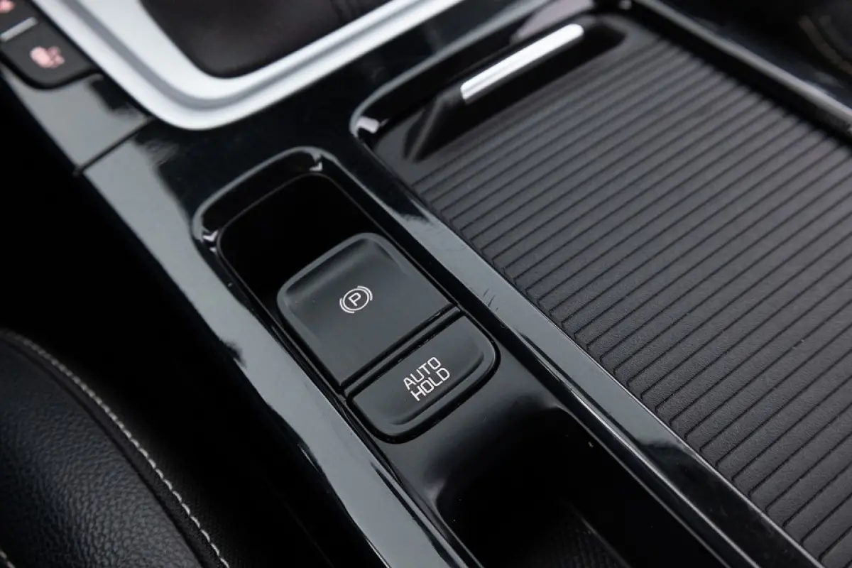 1.6 GDi PHEV DynamicPlusLine | CARPLAY | 18 Inch | Half LEDER | NAVI | CAMERA