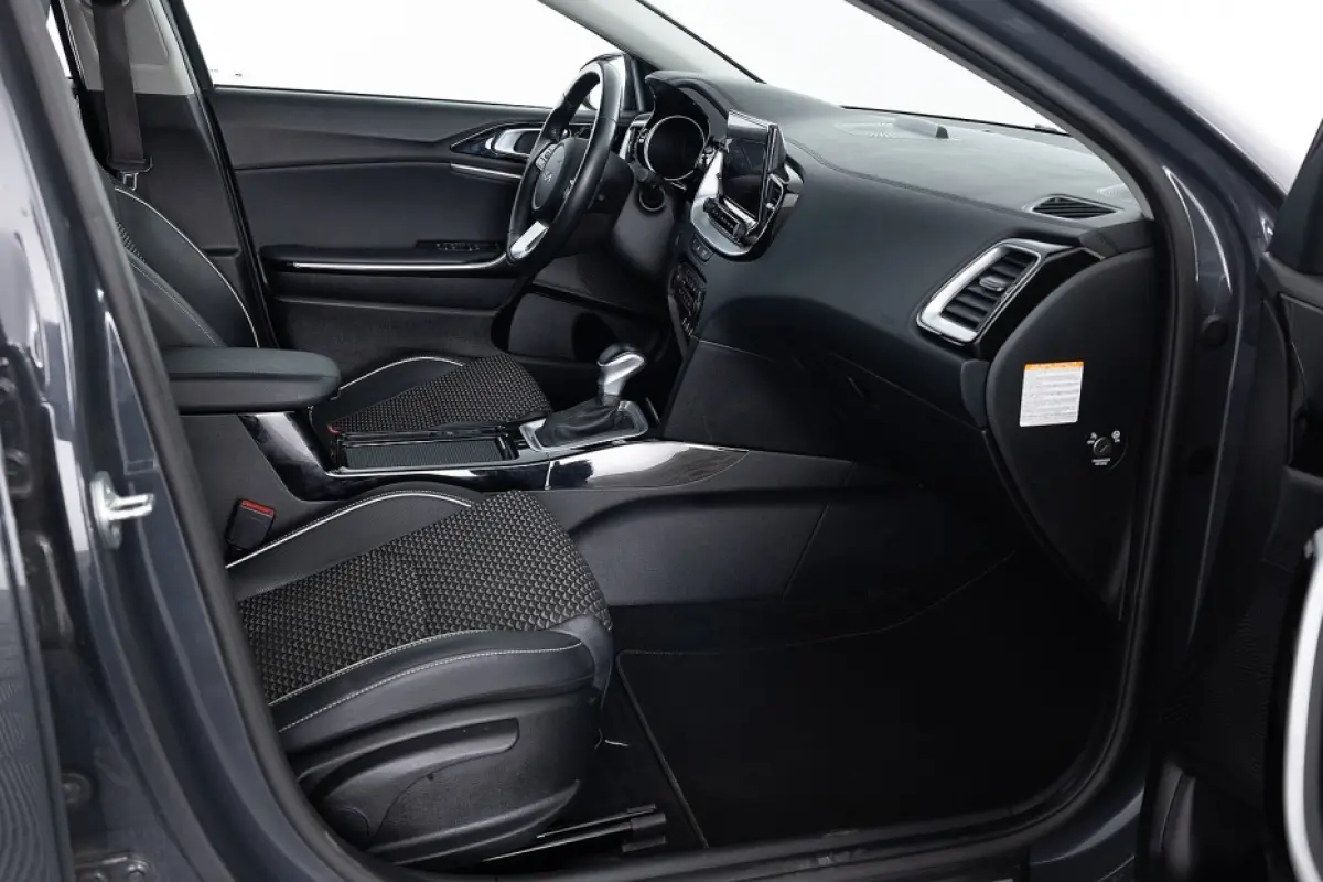1.6 GDi PHEV DynamicPlusLine | CARPLAY | 18 Inch | Half LEDER | NAVI | CAMERA
