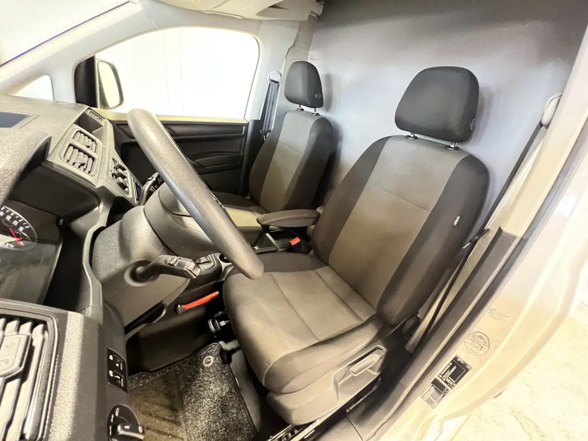 2.0 TDI L2H1 BMT Maxi C-Edition automaat | Navigatie | PDC Voor en Achter | Adaptieve Cruise Control | Airco |