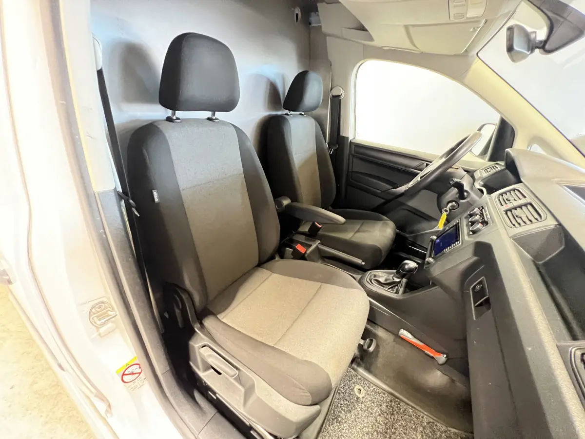 2.0 TDI L2H1 BMT Maxi C-Edition automaat | Navigatie | PDC Voor en Achter | Adaptieve Cruise Control | Airco |