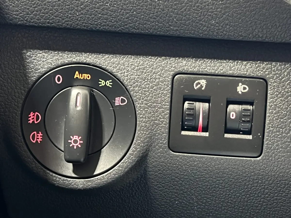 2.0 TDI L2H1 BMT Maxi C-Edition automaat | Navigatie | PDC Voor en Achter | Adaptieve Cruise Control | Airco |
