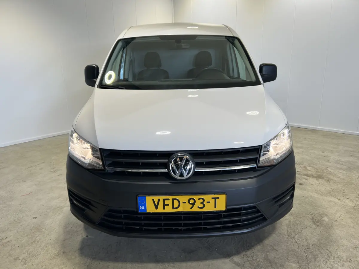 2.0 TDI L2H1 BMT Maxi C-Edition automaat | Navigatie | PDC Voor en Achter | Adaptieve Cruise Control | Airco |