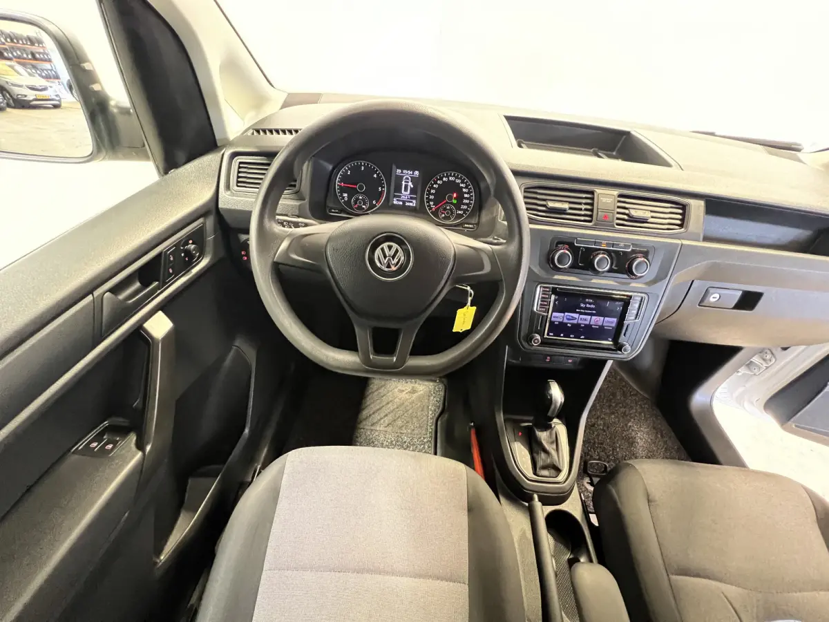 2.0 TDI L2H1 BMT Maxi C-Edition automaat | Navigatie | PDC Voor en Achter | Adaptieve Cruise Control | Airco |