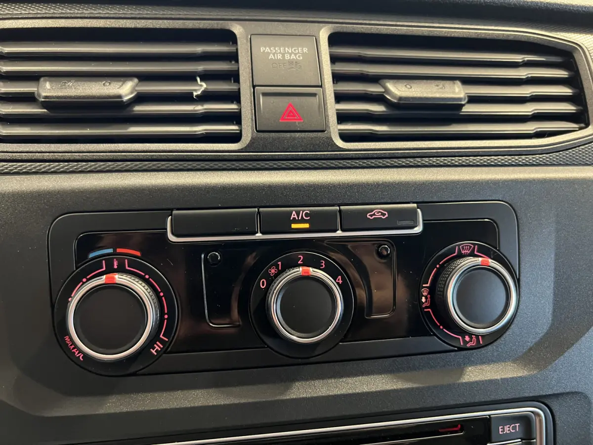 2.0 TDI L2H1 BMT Maxi C-Edition automaat | Navigatie | PDC Voor en Achter | Adaptieve Cruise Control | Airco |