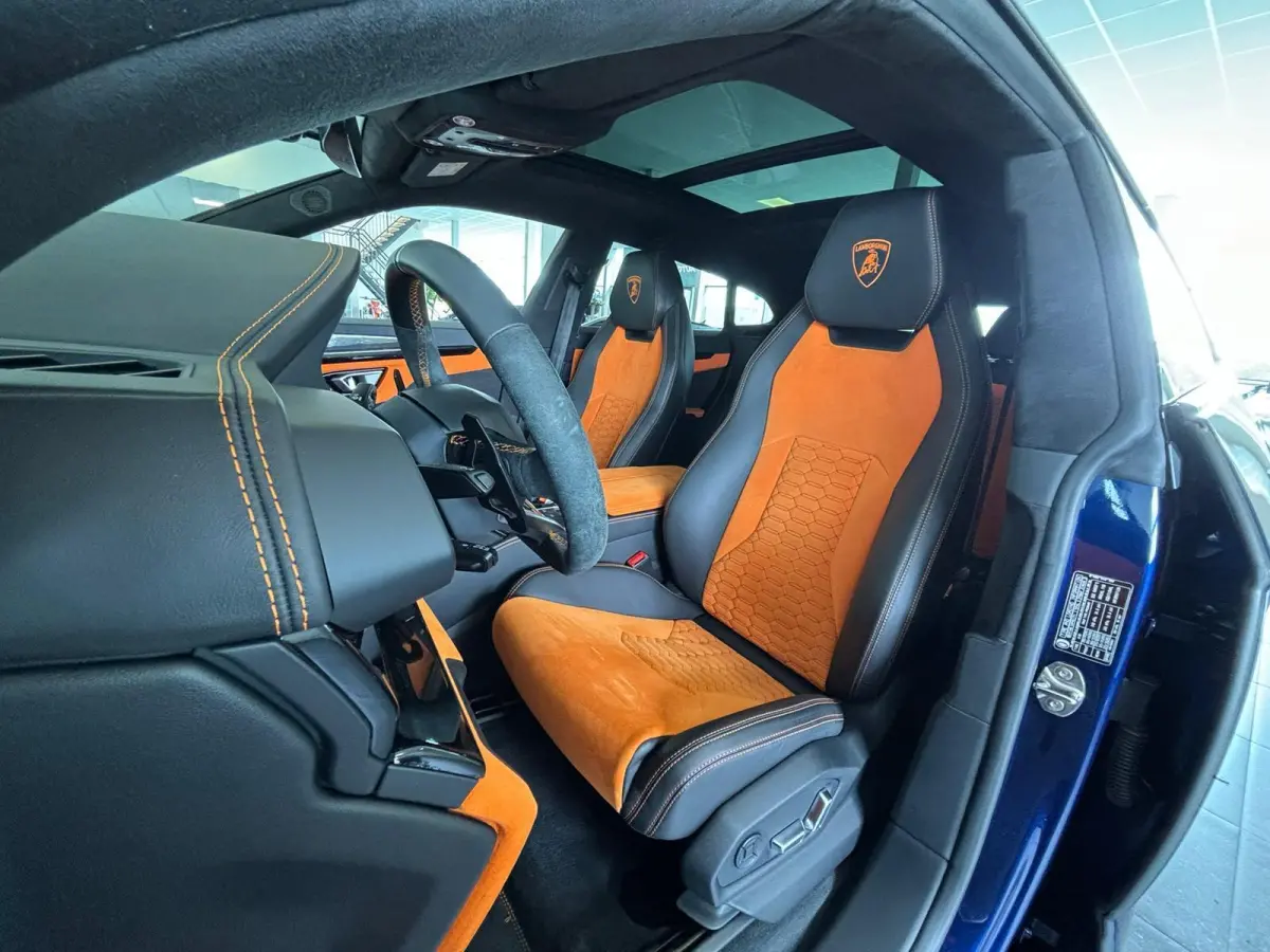 4.0 V8 | Akra | 23 Inch | Pano | B&O | HUD