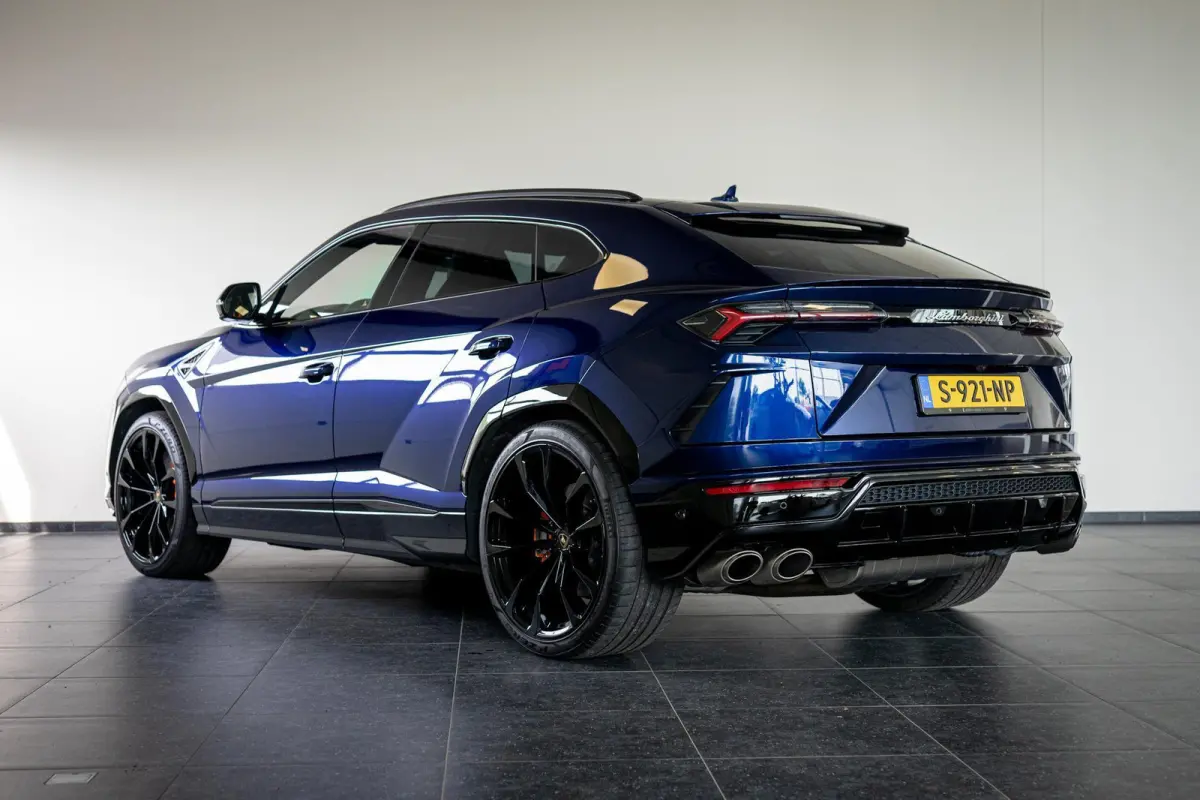 4.0 V8 | Akra | 23 Inch | Pano | B&O | HUD