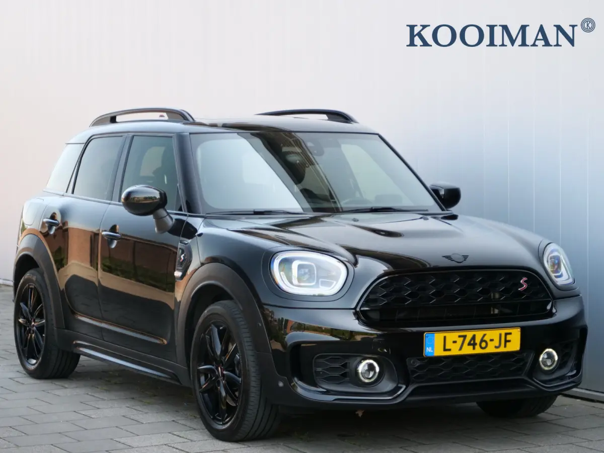 2.0 Cooper S John Cooper Works 179 Pk Automaat Navi / DAB / Apple Carplay / Camera