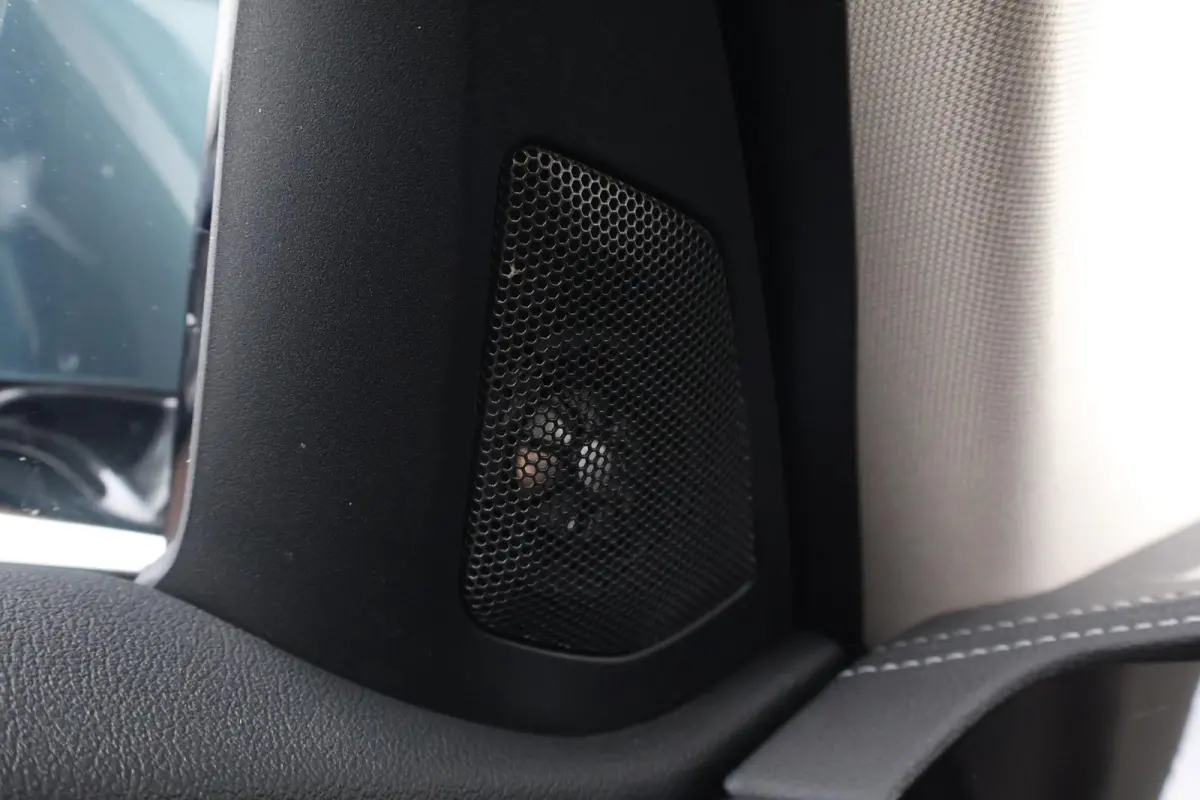 330e eDrive Edition | SoH 84% | Verwarmde Voorstoelen | Trekhaak | Harman Kardon | Parking Assistant Plus | Head-Up | Elektr. Achterklep |