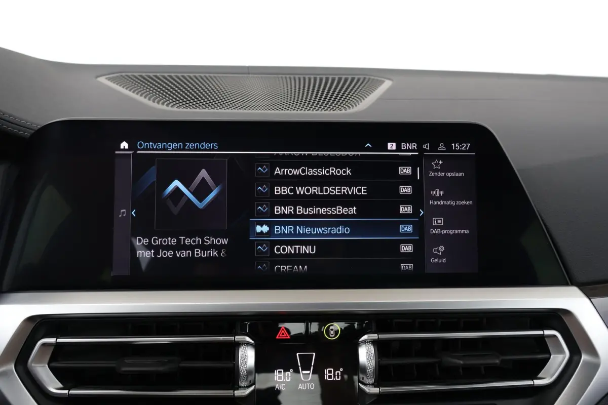 330e eDrive Edition | SoH 84% | Verwarmde Voorstoelen | Trekhaak | Harman Kardon | Parking Assistant Plus | Head-Up | Elektr. Achterklep |