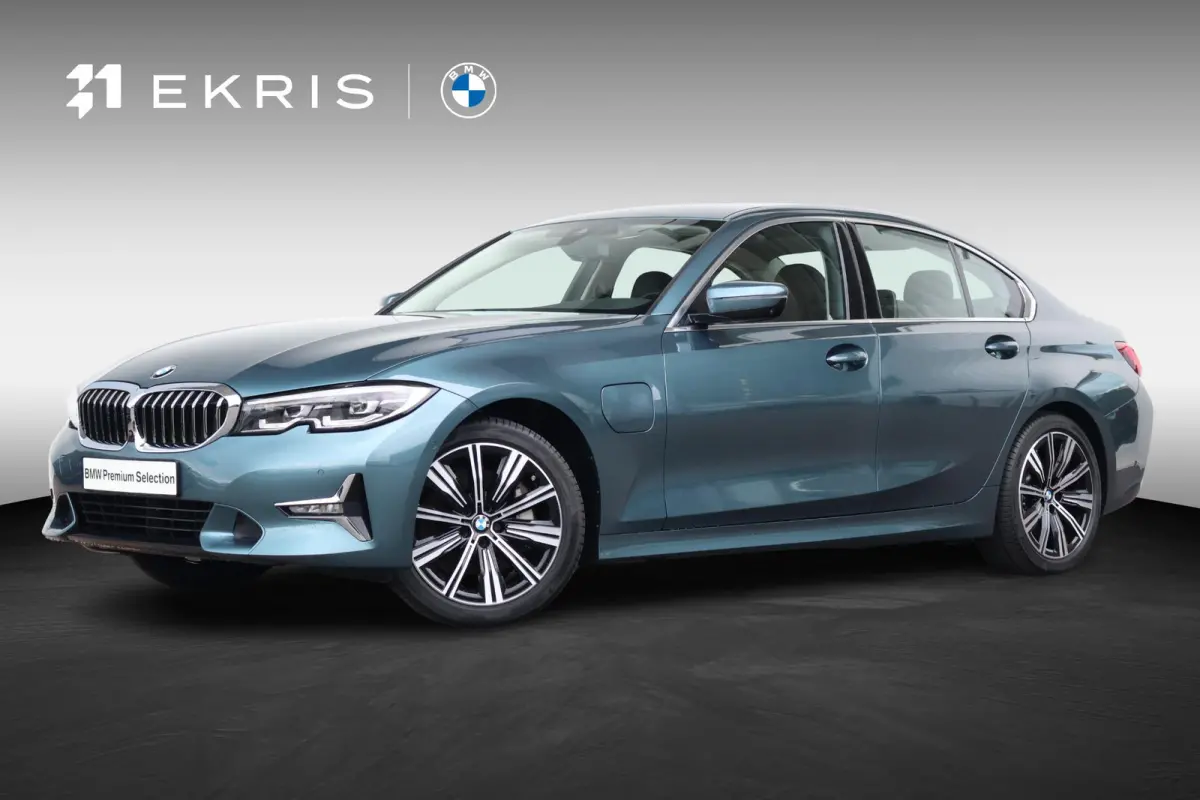 330e eDrive Edition | SoH 84% | Verwarmde Voorstoelen | Trekhaak | Harman Kardon | Parking Assistant Plus | Head-Up | Elektr. Achterklep |
