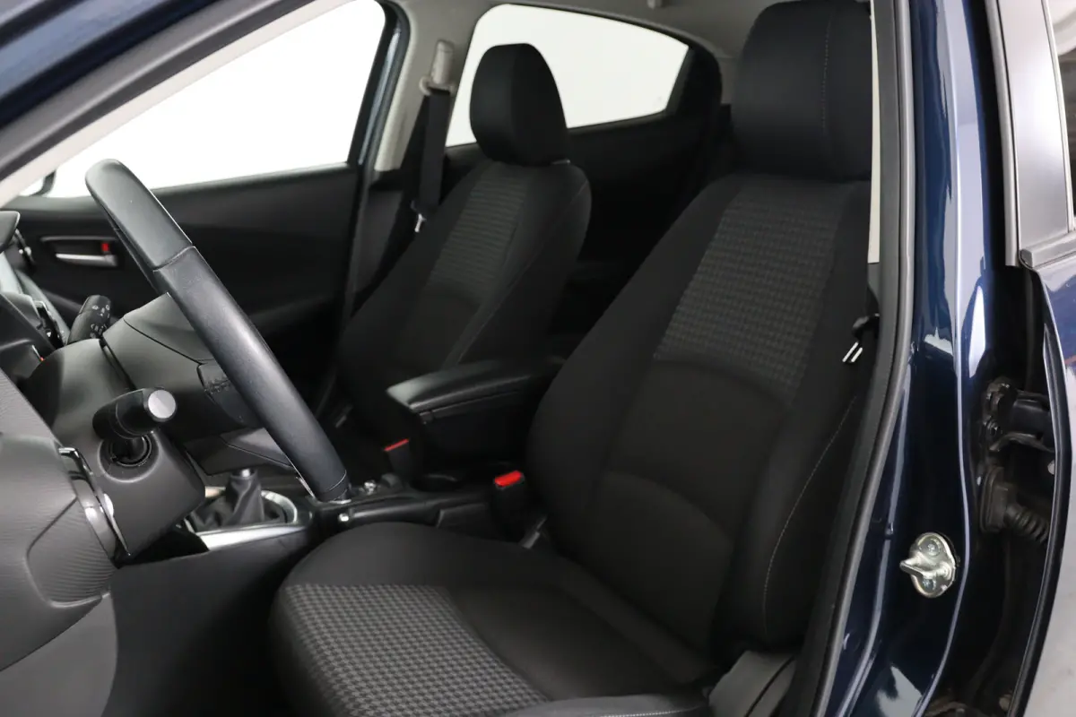 1.5 Skyactiv-G Skylease+ | Navi | Parkeersensoren | Airco | Cruise Control | Stoelverwarming | Lichtmetalen Velgen