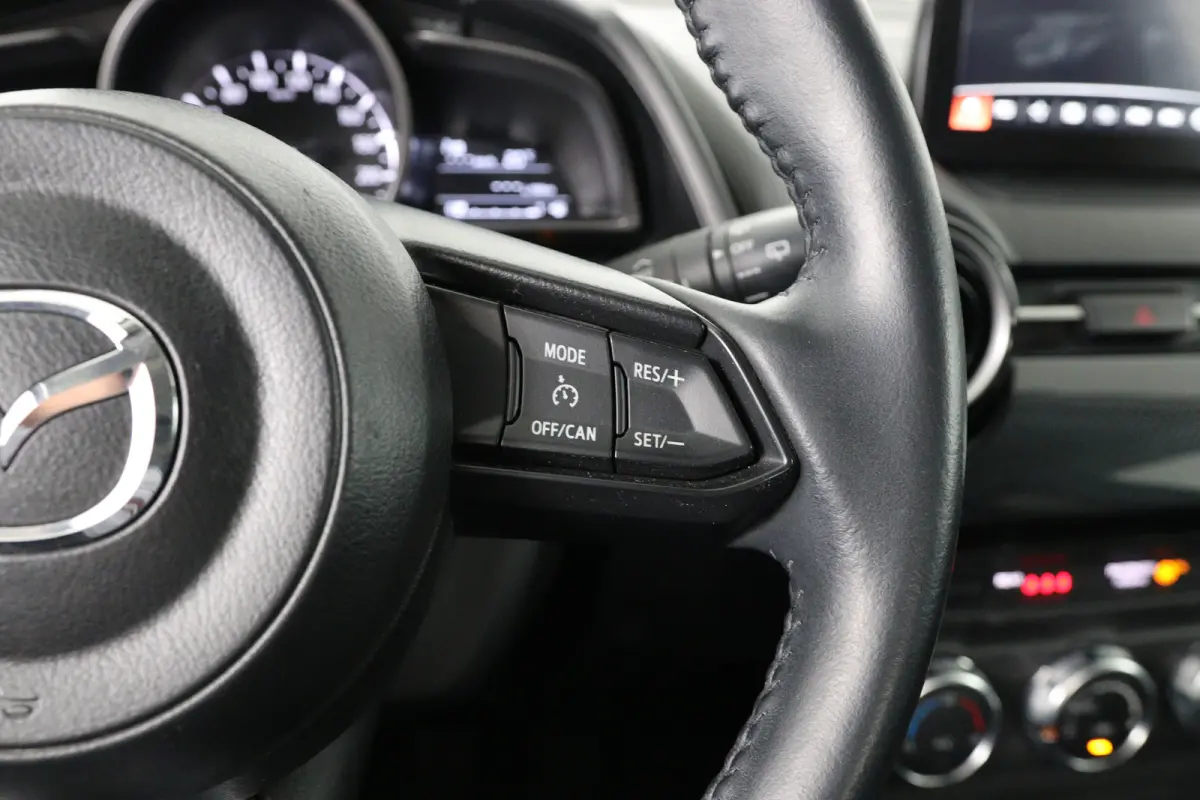 1.5 Skyactiv-G Skylease+ | Navi | Parkeersensoren | Airco | Cruise Control | Stoelverwarming | Lichtmetalen Velgen