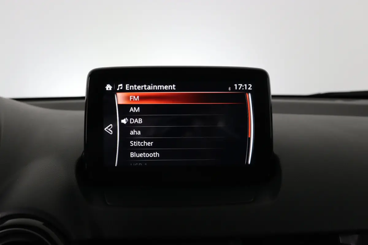 1.5 Skyactiv-G Skylease+ | Navi | Parkeersensoren | Airco | Cruise Control | Stoelverwarming | Lichtmetalen Velgen