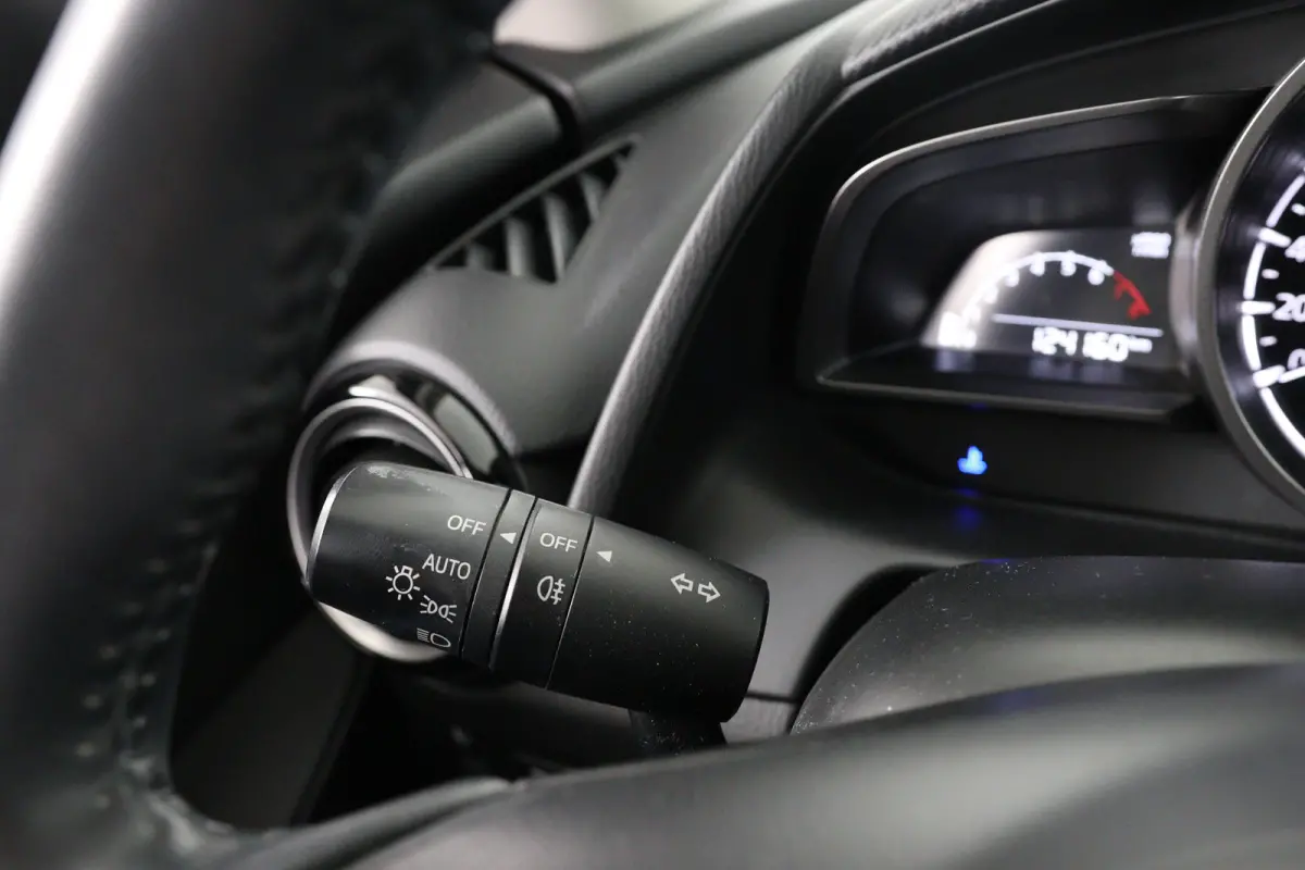 1.5 Skyactiv-G Skylease+ | Navi | Parkeersensoren | Airco | Cruise Control | Stoelverwarming | Lichtmetalen Velgen
