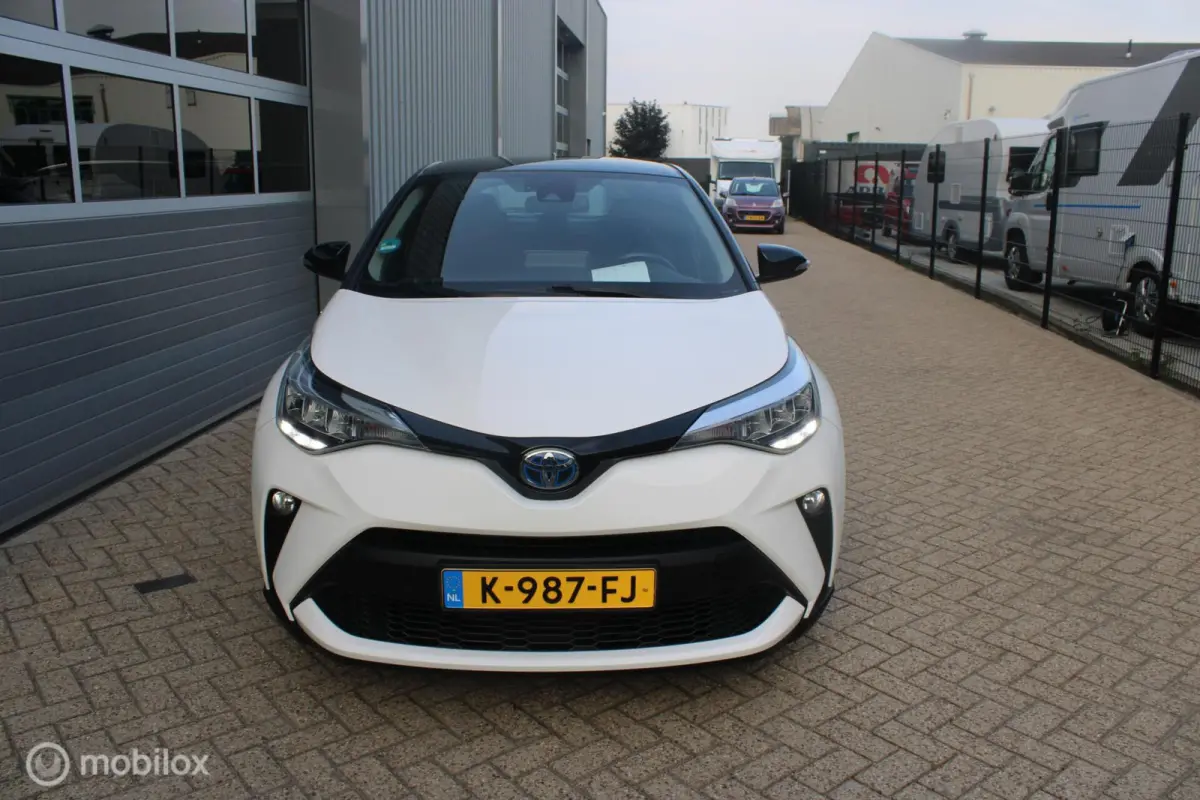 1.8 Hybrid Dynamic | NL Auto Boekjes | Trekhaak | Parkeersensoren voor en achter |