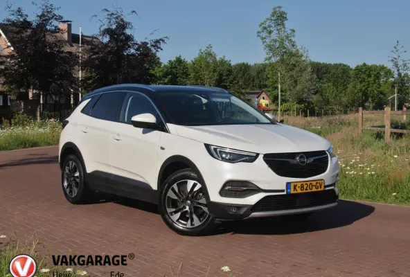 1.2 Turbo Ultimate | Apple Carplay | Cruise Control | Parkeersensoren | Leder-pakket |