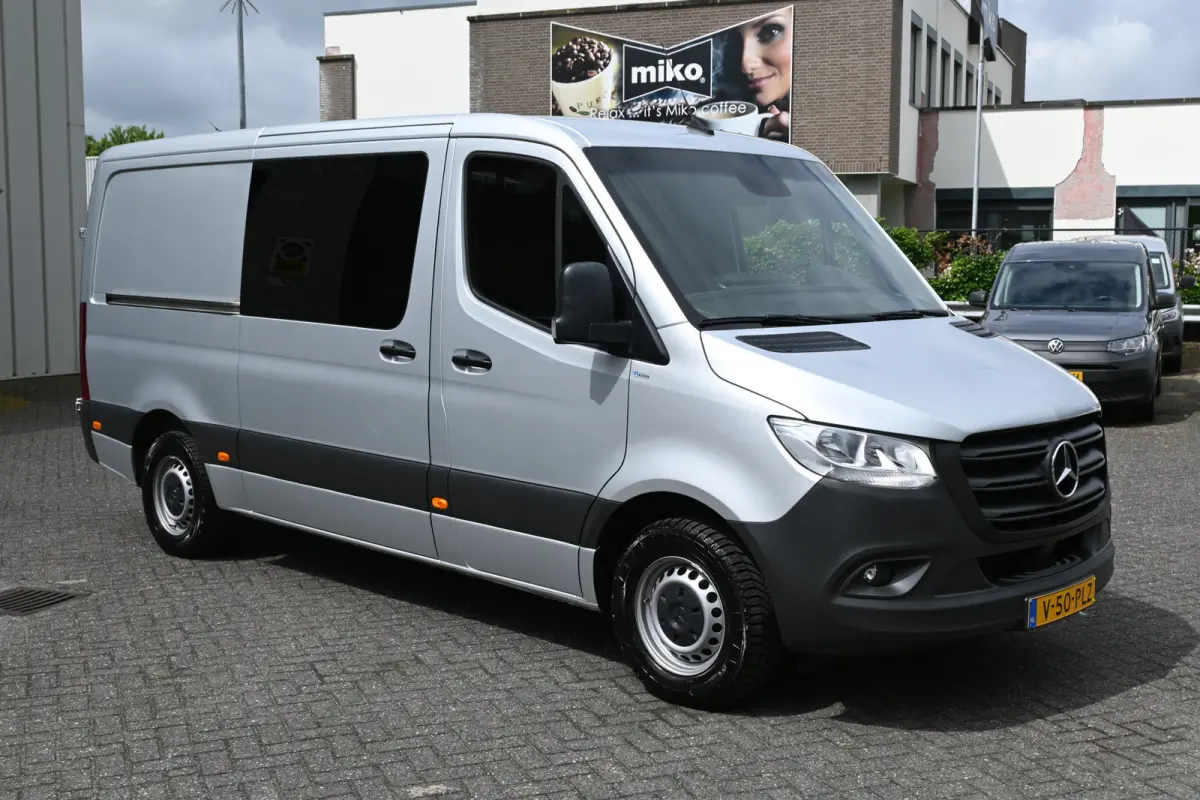 315 CDI L2H1 RWD 3500 KG trekhaak, Werkplaats inrichting, Geveerde stoel, MBUX 10.25