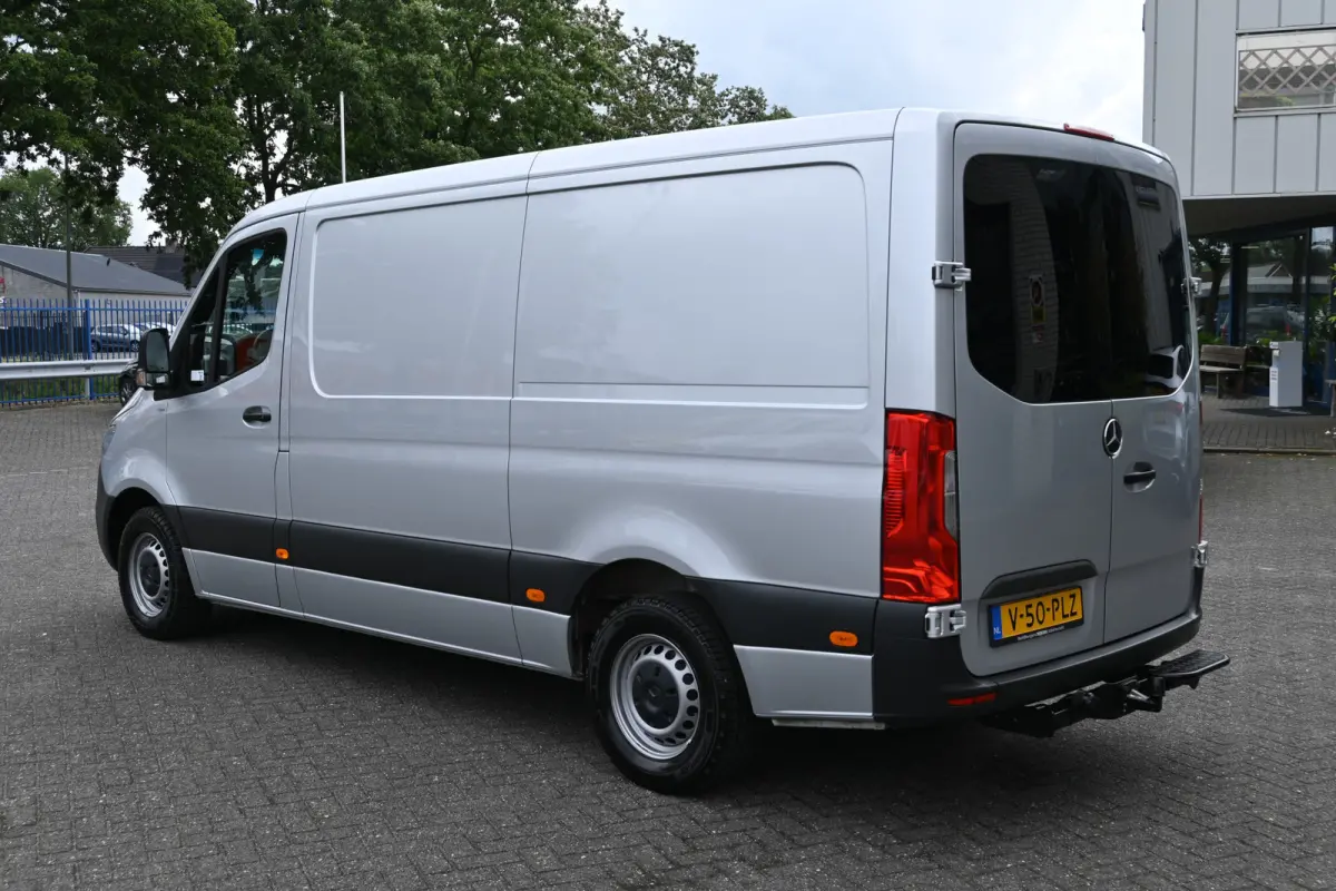 315 CDI L2H1 RWD 3500 KG trekhaak, Werkplaats inrichting, Geveerde stoel, MBUX 10.25