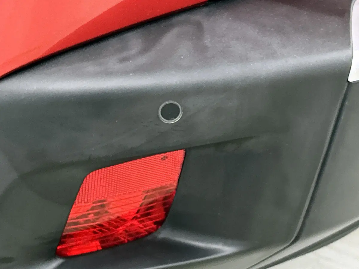 1.2 PureTech Active | Parkeersensoren Achter | Airco | Cruise Control | Apple Carplay / Android Auto | Navigatie