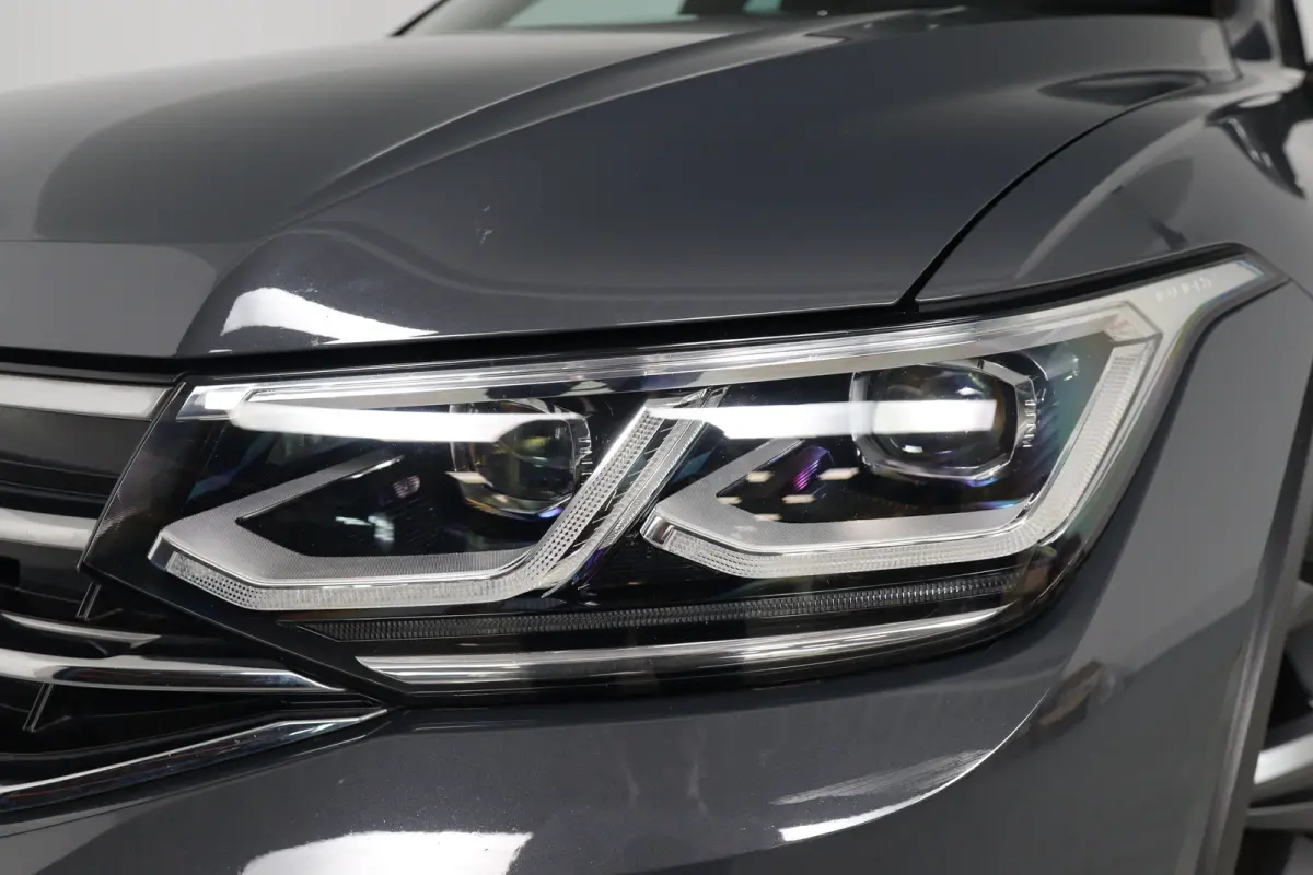 1.5 TSI R-Line | 1e Eigenaar! | Open Dak | IQ Light | Virtual | Stoel/Stuur Verwarming | Navi | Camera | Cruise Adaptive | Elk. Achterklep | Keyless | Clima